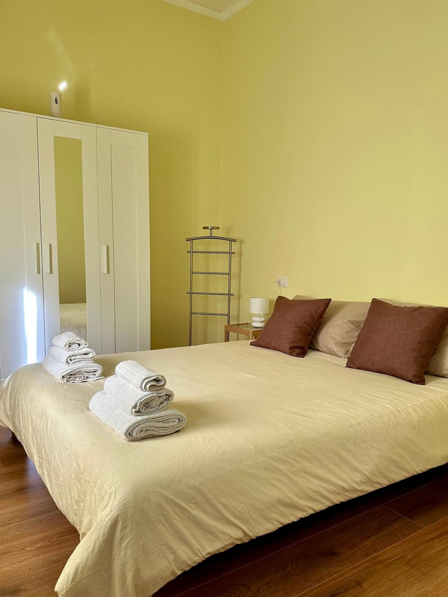 Napule House - Napoli Appartamento In Centro Экстерьер фото